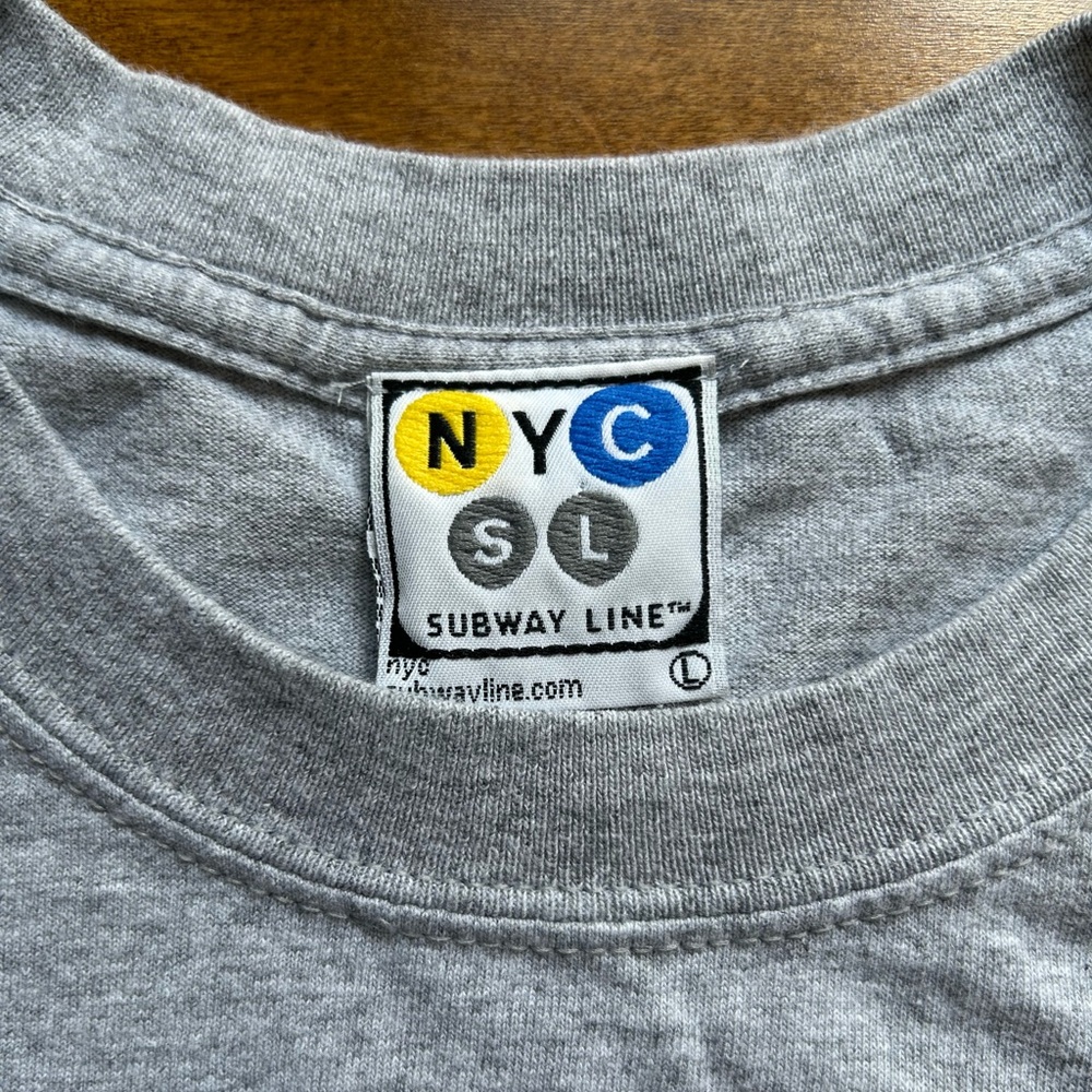 Harlem NYC Subway Line Gray T-Shirt Size Large - Picture 3 of 6